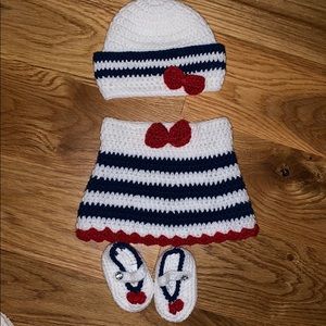 Red, white and blue knit infant set